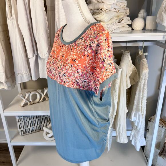 Grace & Emma sz. medium Floral Tee soft girl, floral, casual, every day  2666 - Picture 2 of 8